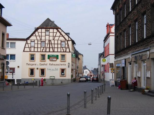 Rathausschenke Muenstermaifeld Hotel Exterior foto